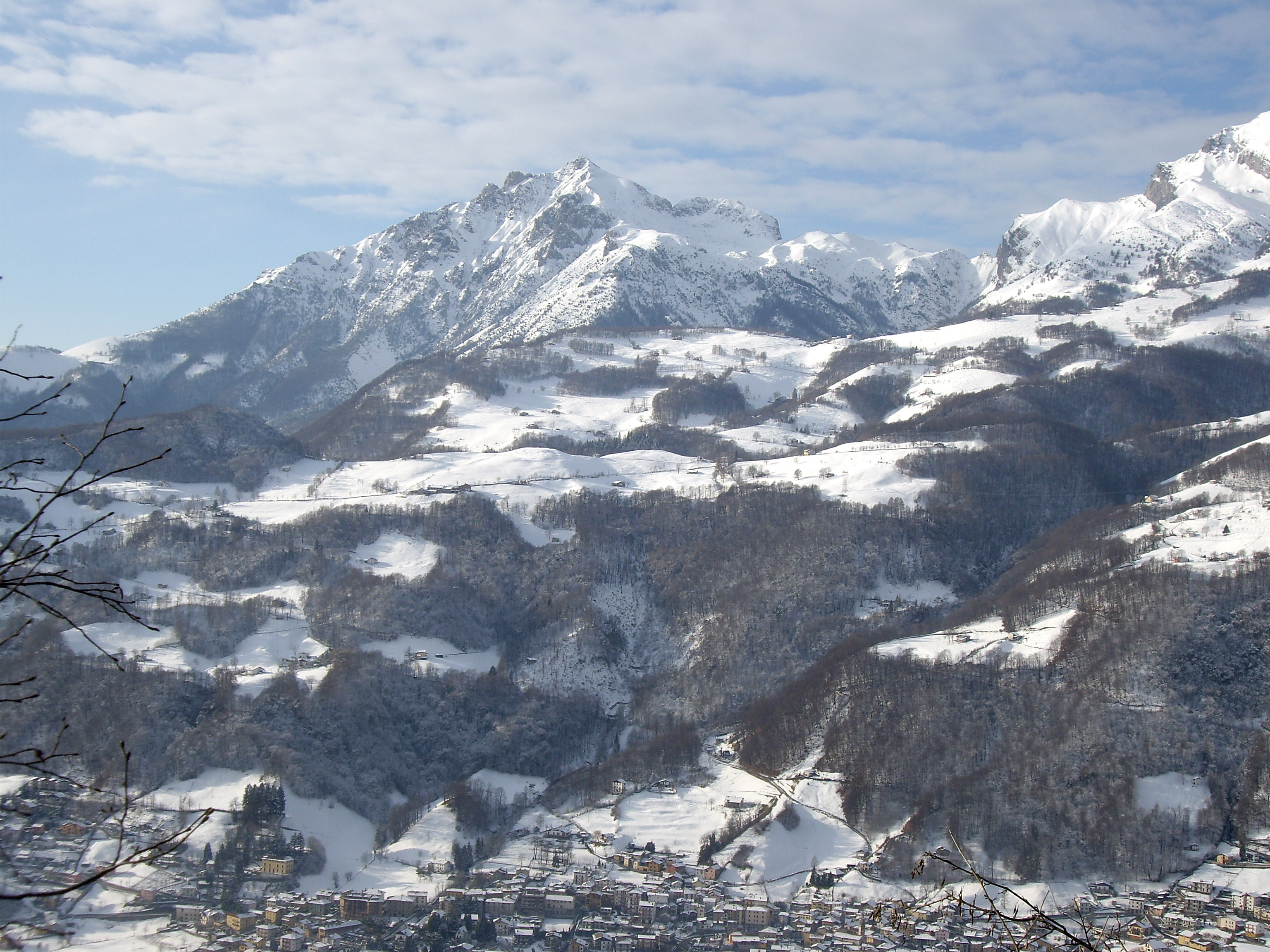 La Grignetta vista dallo Zucco dell'Angelone